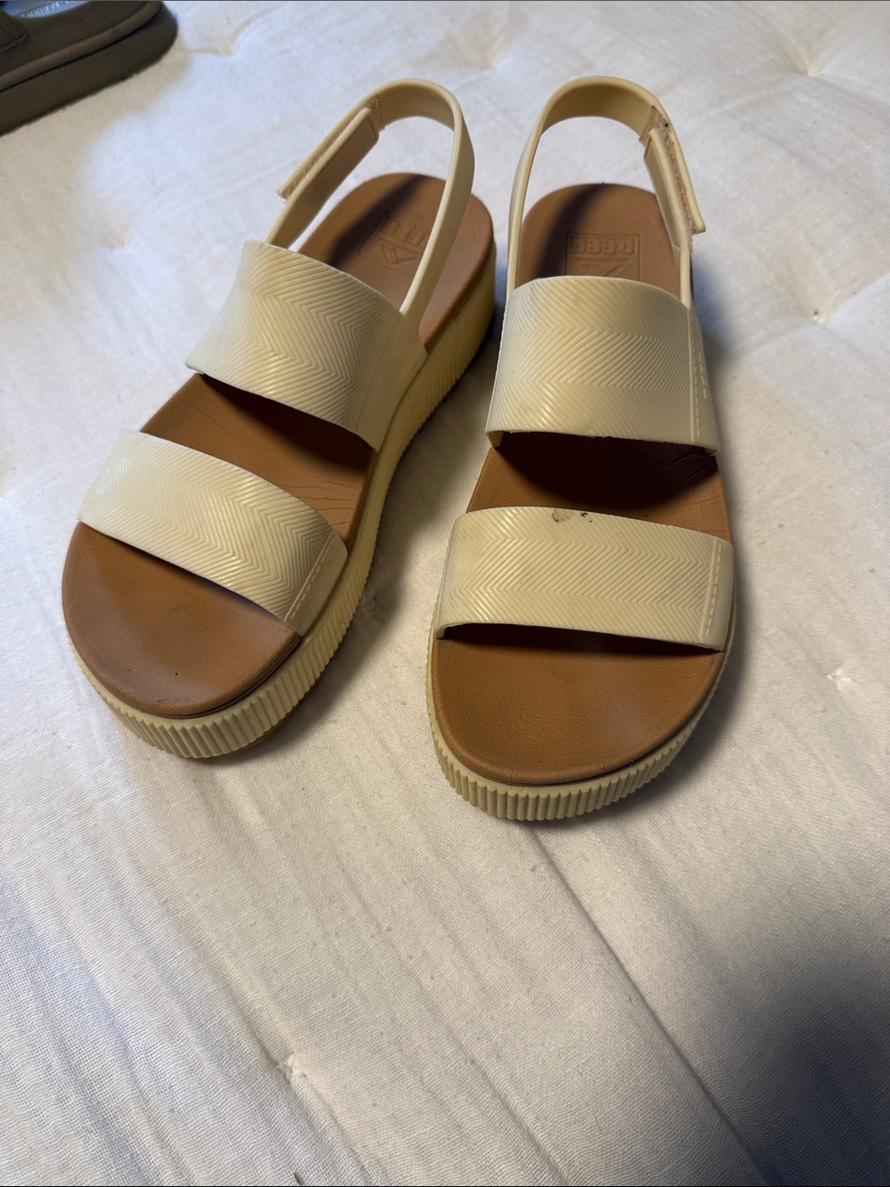Reef platform sandal